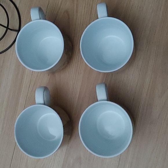 3/$40 4 Paris Cups with Stand - Picture 3 of 4